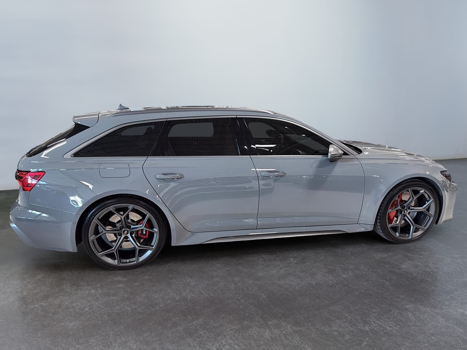 Audi RS 6 Avant Performance thumbnail 5